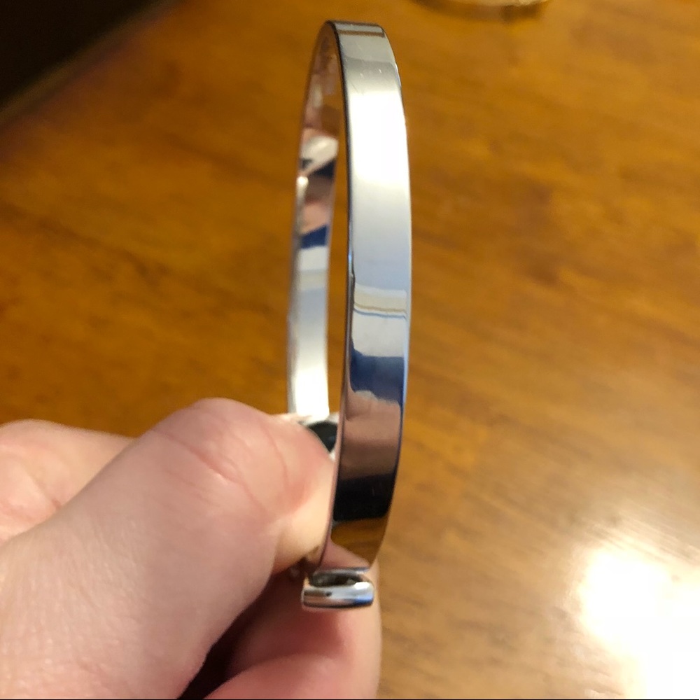 Kate Spade New York take a bow silver bracelet - Picture 4 of 8